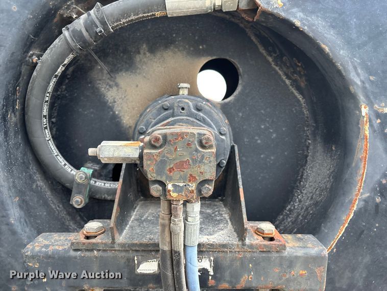 image for item ED5114 2003 Volvo Truck VHD sewer jetter truck