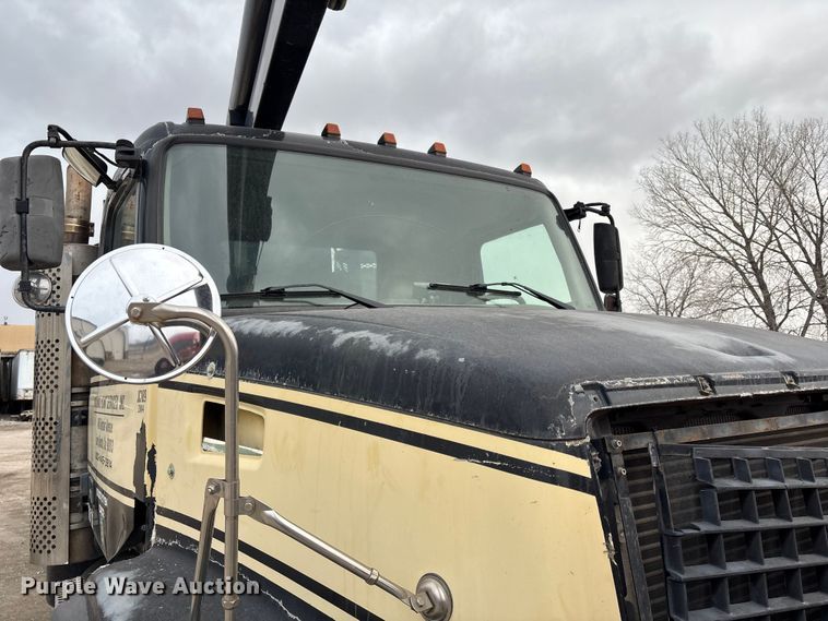 image for item ED5114 2003 Volvo Truck VHD sewer jetter truck