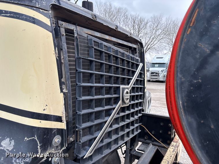 image for item ED5114 2003 Volvo Truck VHD sewer jetter truck