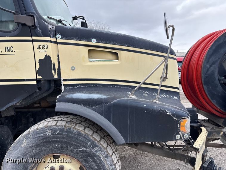 image for item ED5114 2003 Volvo Truck VHD sewer jetter truck