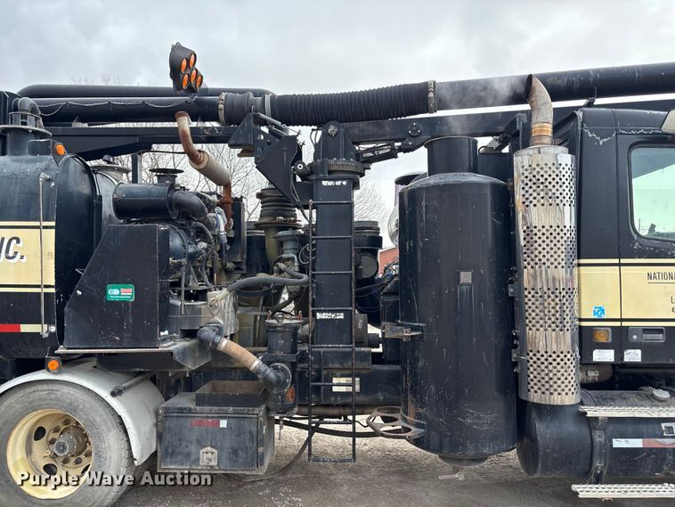 image for item ED5114 2003 Volvo Truck VHD sewer jetter truck