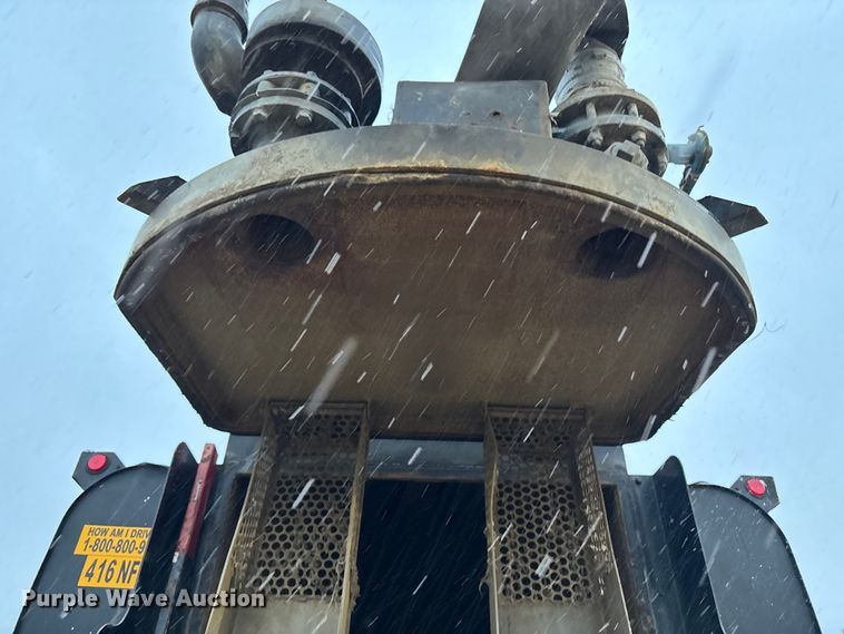 image for item ED5114 2003 Volvo Truck VHD sewer jetter truck