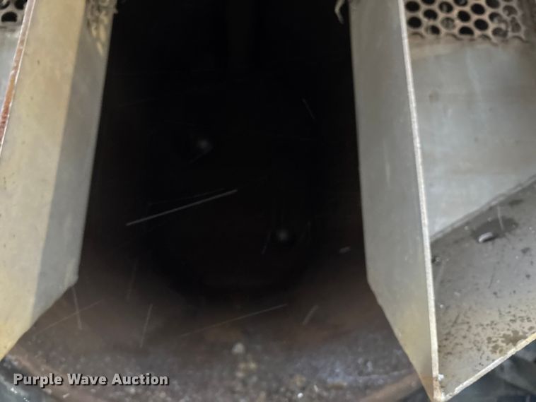 image for item ED5114 2003 Volvo Truck VHD sewer jetter truck