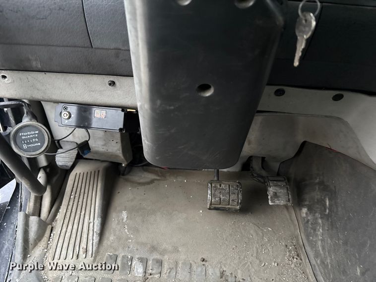 image for item ED5114 2003 Volvo Truck VHD sewer jetter truck