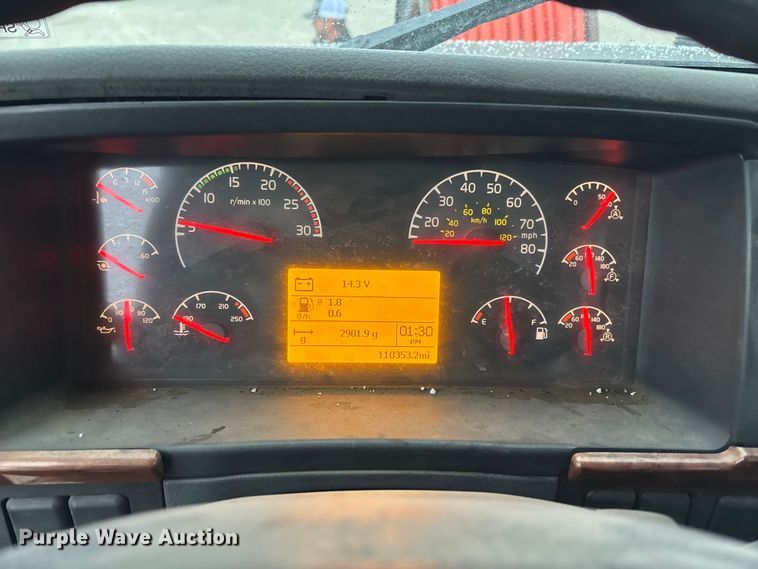 image for item ED5114 2003 Volvo Truck VHD sewer jetter truck