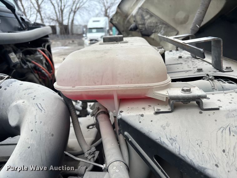 image for item ED5114 2003 Volvo Truck VHD sewer jetter truck