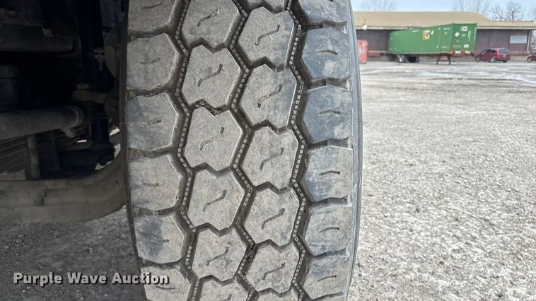 image for item ED5114 2003 Volvo Truck VHD sewer jetter truck