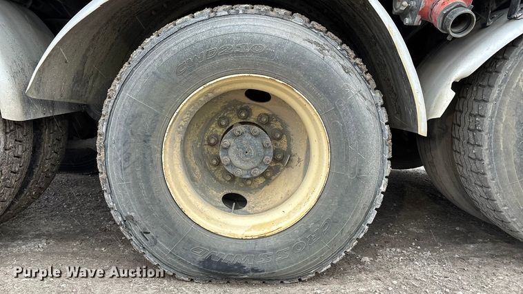 image for item ED5114 2003 Volvo Truck VHD sewer jetter truck