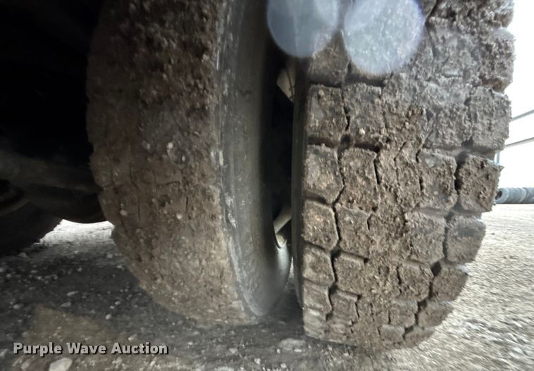 image for item ED5114 2003 Volvo Truck VHD sewer jetter truck