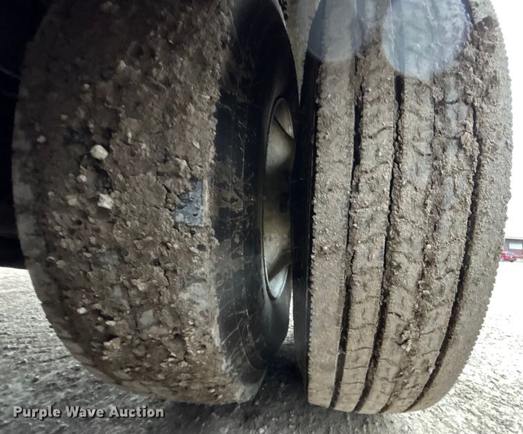 image for item ED5114 2003 Volvo Truck VHD sewer jetter truck