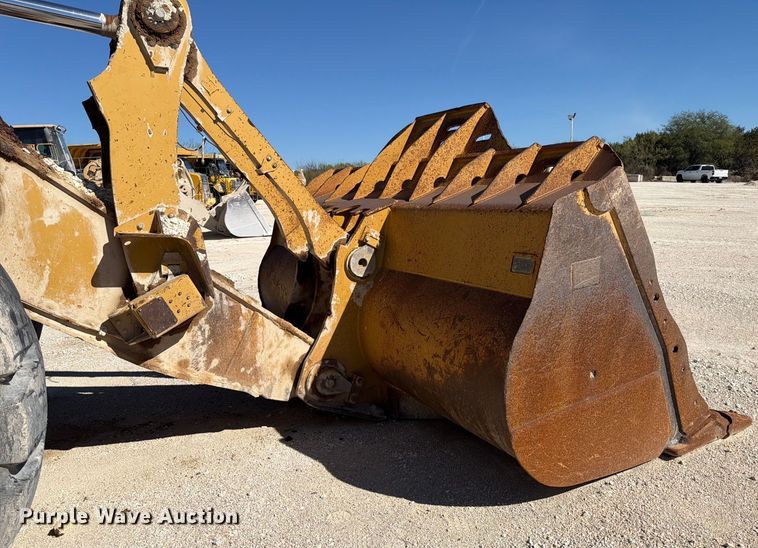 image for item ED5115 2005 Caterpillar 988G wheel loader