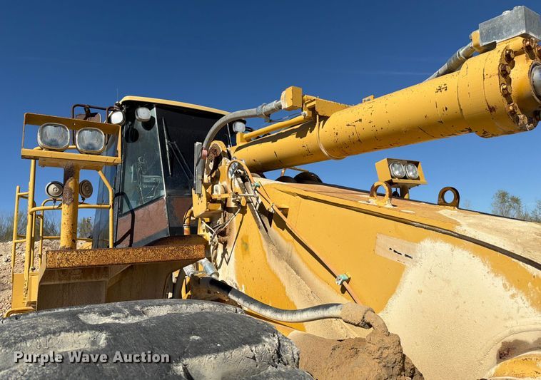 image for item ED5115 2005 Caterpillar 988G wheel loader