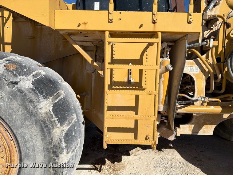 image for item ED5115 2005 Caterpillar 988G wheel loader