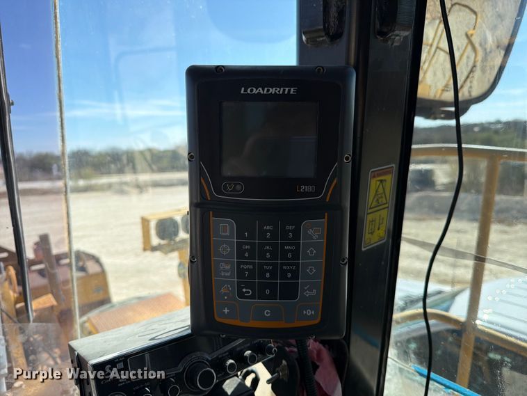 image for item ED5115 2005 Caterpillar 988G wheel loader