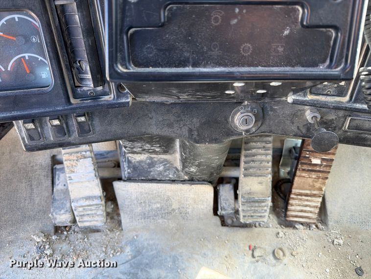 image for item ED5115 2005 Caterpillar 988G wheel loader