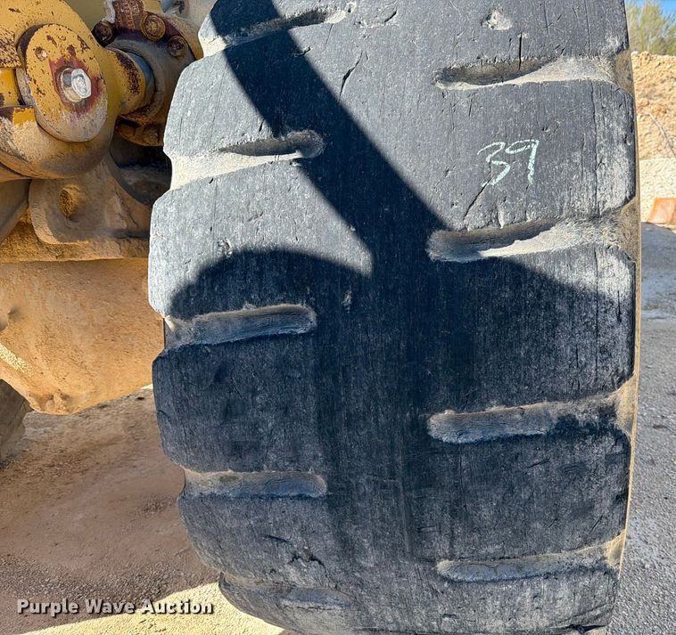 image for item ED5115 2005 Caterpillar 988G wheel loader