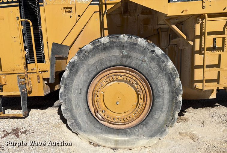 image for item ED5115 2005 Caterpillar 988G wheel loader