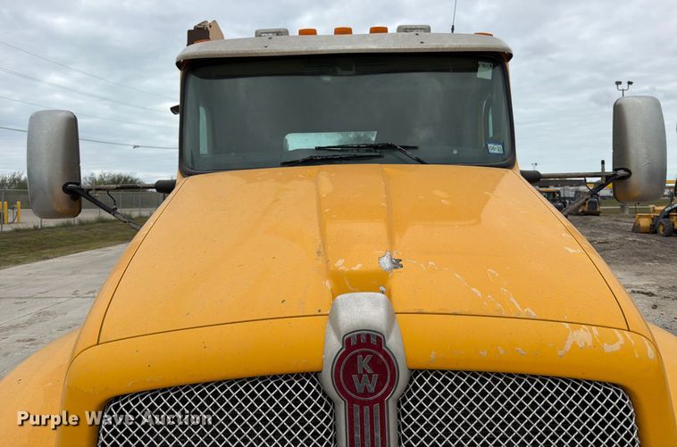 image for item ED5116 2014 Kenworth T370 utility / service truck
