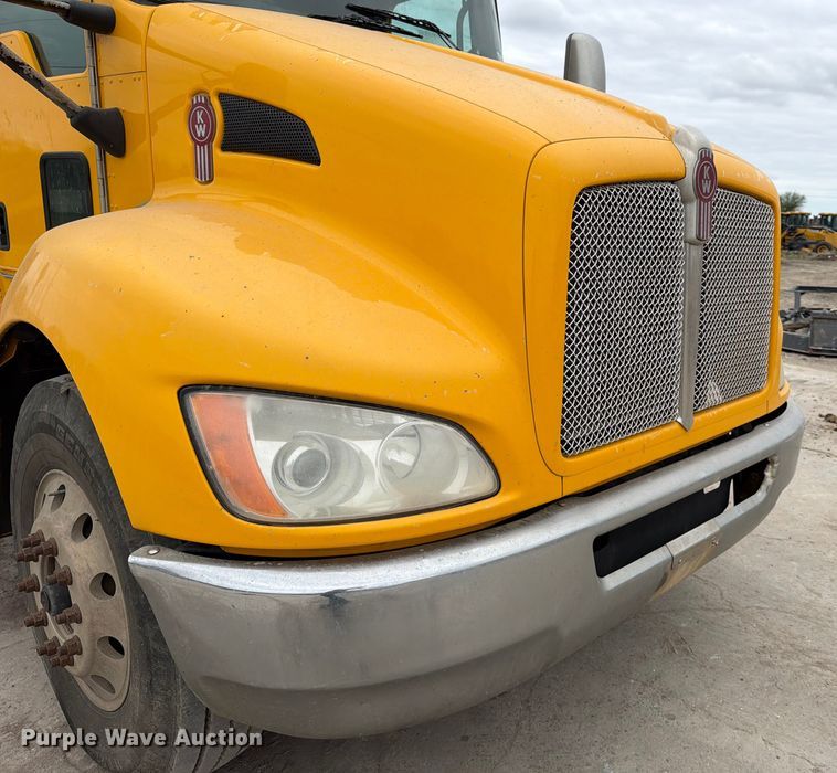 image for item ED5116 2014 Kenworth T370 utility / service truck