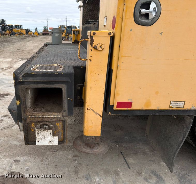 image for item ED5116 2014 Kenworth T370 utility / service truck