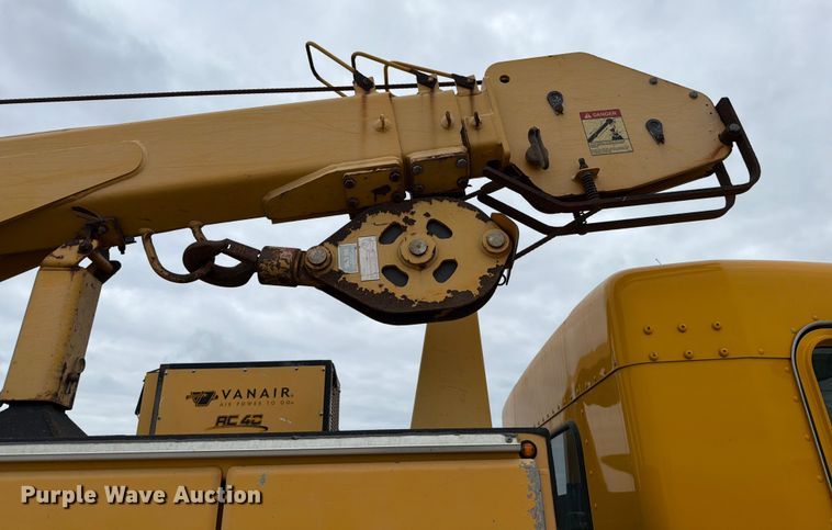 image for item ED5116 2014 Kenworth T370 utility / service truck