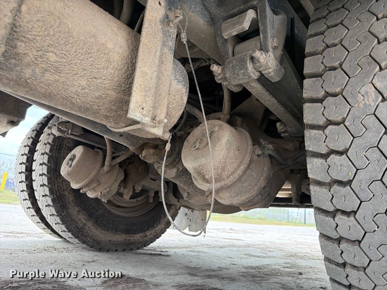 image for item ED5116 2014 Kenworth T370 utility / service truck