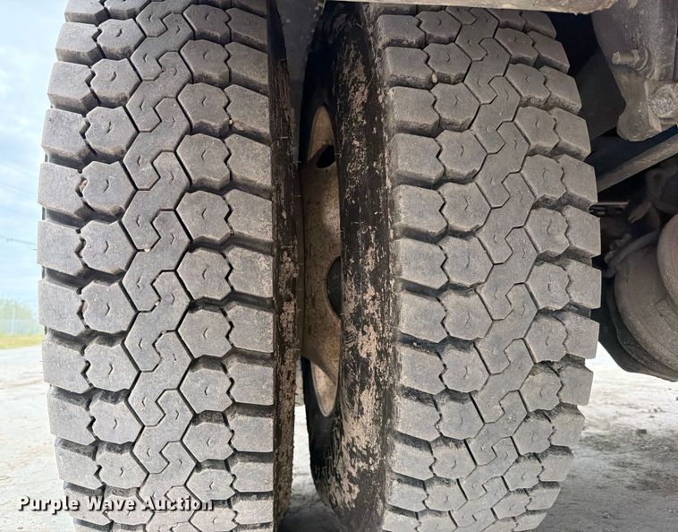 image for item ED5116 2014 Kenworth T370 utility / service truck