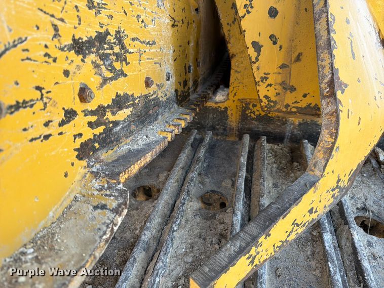 image for item ED5117 Trencor 865DD trencher