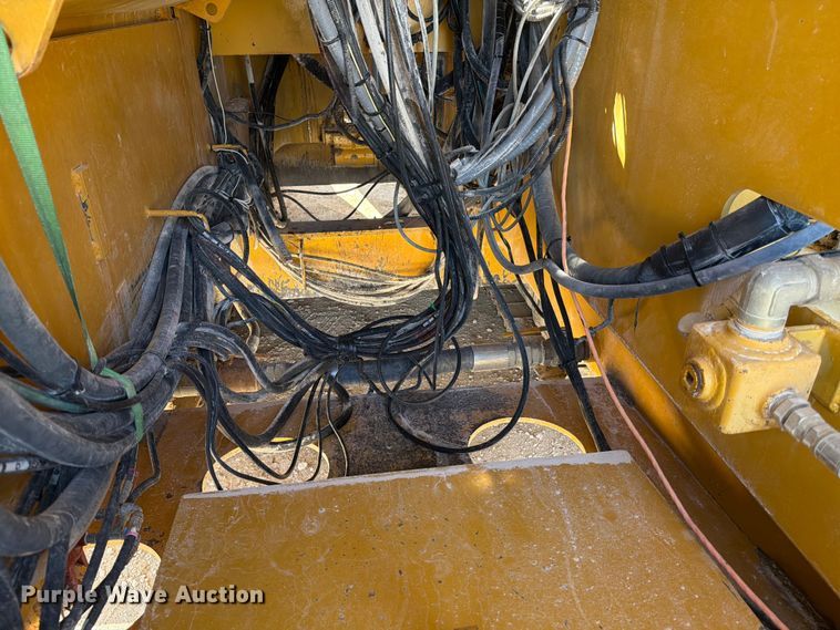 image for item ED5117 Trencor 865DD trencher