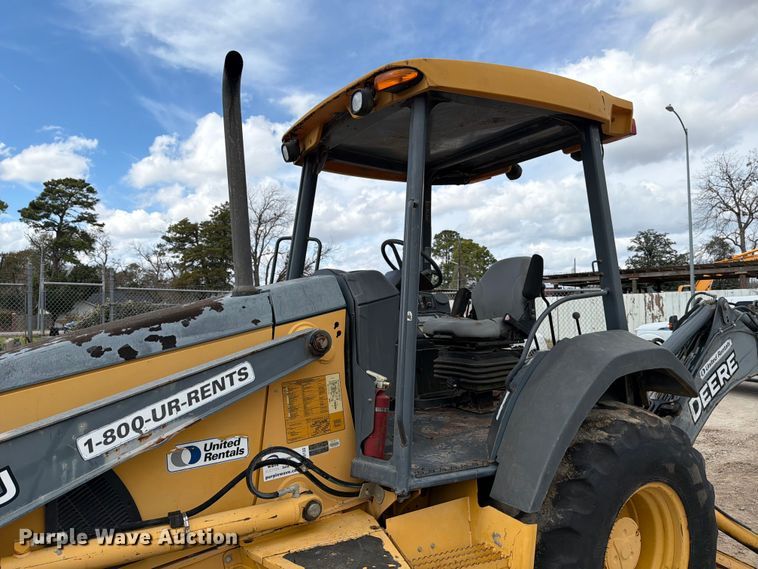 image for item ED5122 2011 John Deere 310J backhoe