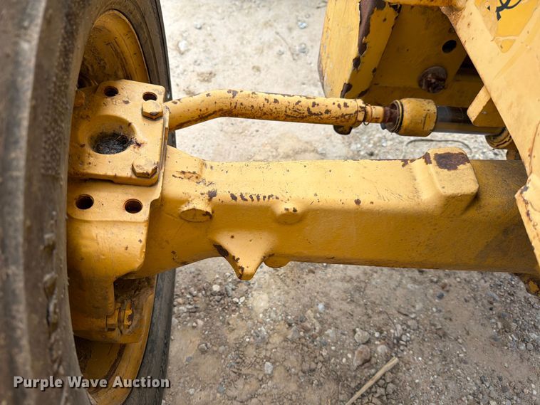 image for item ED5122 2011 John Deere 310J backhoe