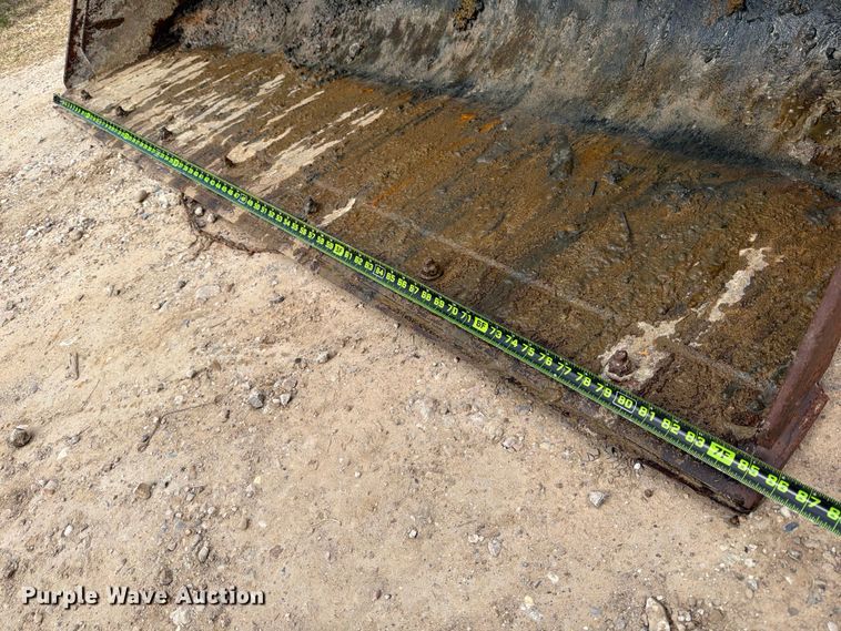 image for item ED5122 2011 John Deere 310J backhoe