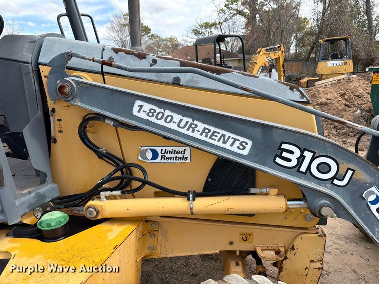image for item ED5122 2011 John Deere 310J backhoe