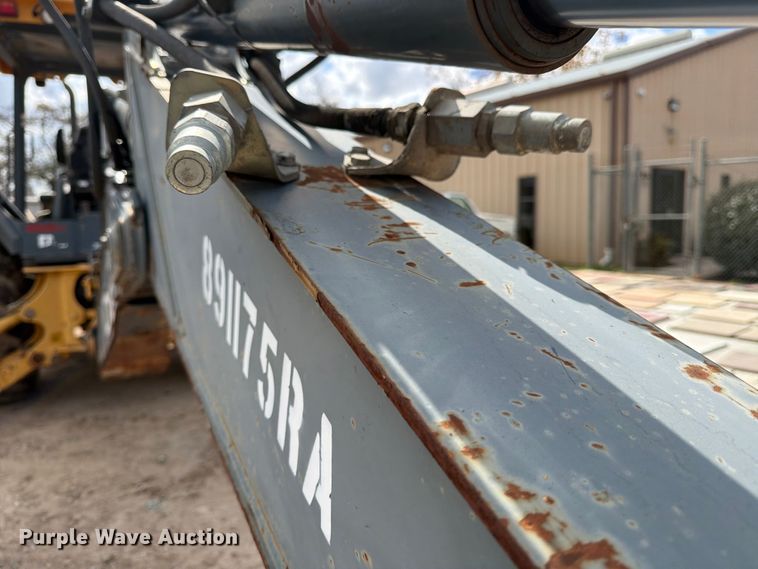 image for item ED5122 2011 John Deere 310J backhoe