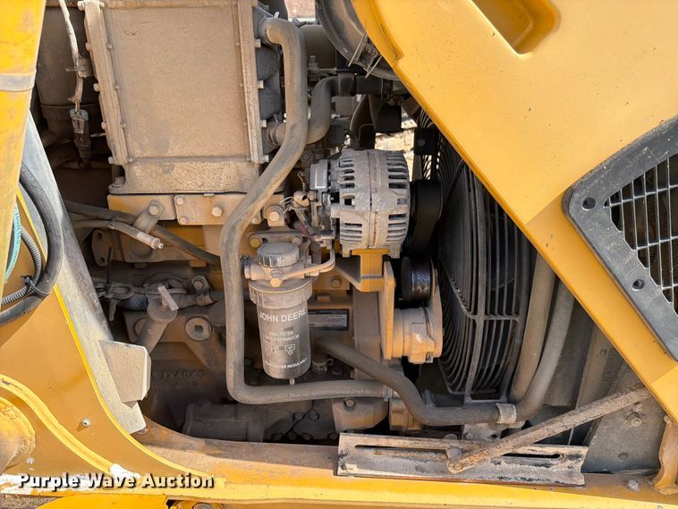 image for item ED5122 2011 John Deere 310J backhoe