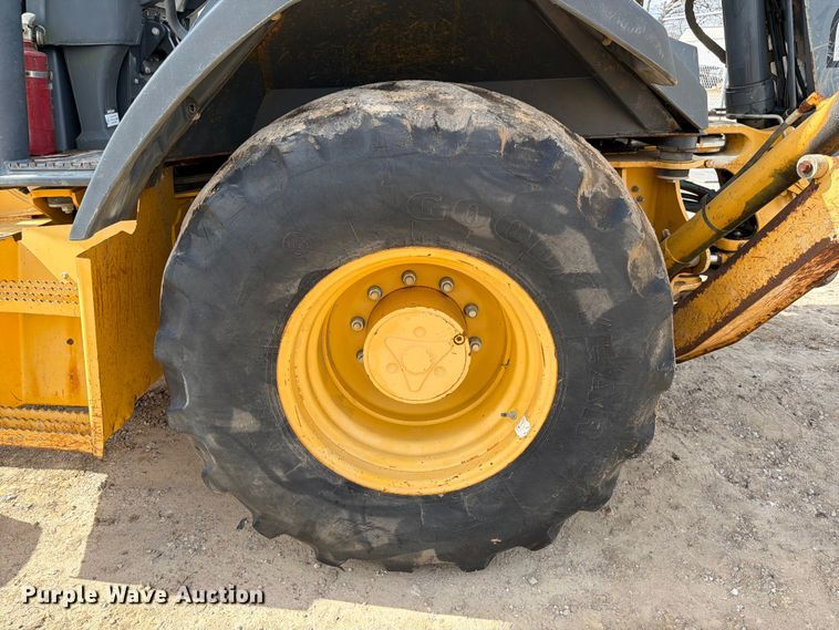 image for item ED5122 2011 John Deere 310J backhoe