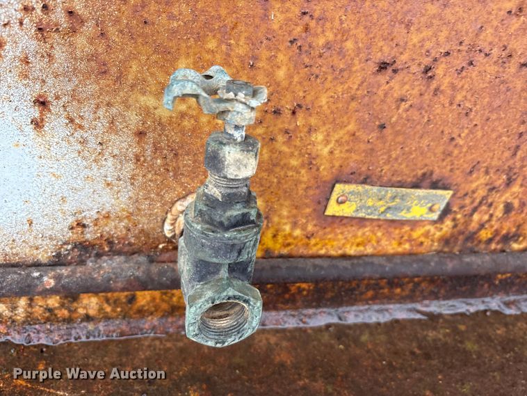 image for item EE1395 Kenworth 853 semi truck