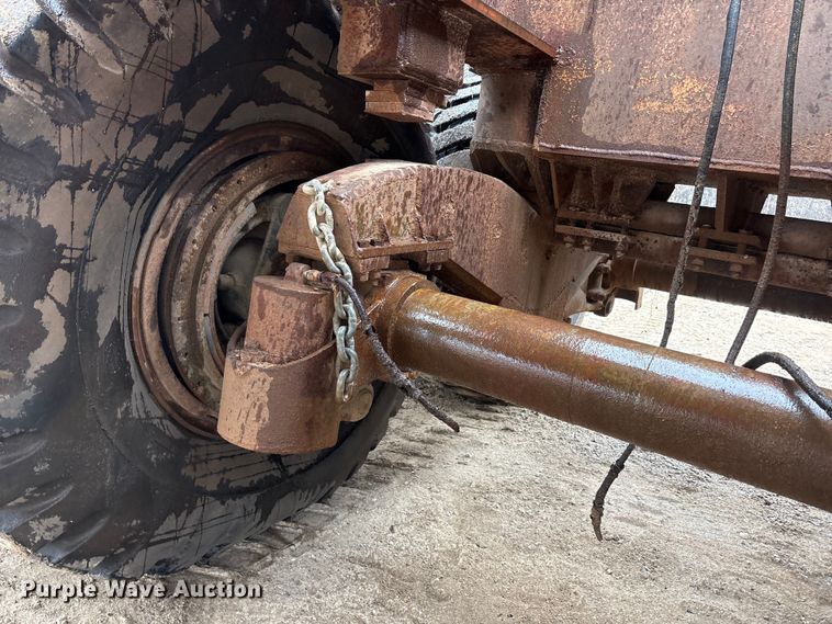 image for item EE1395 Kenworth 853 semi truck