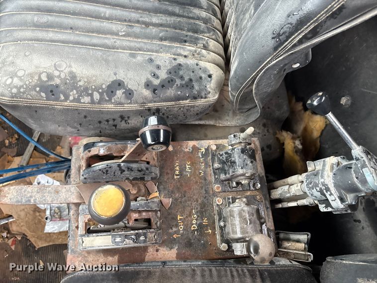 image for item EE1395 Kenworth 853 semi truck