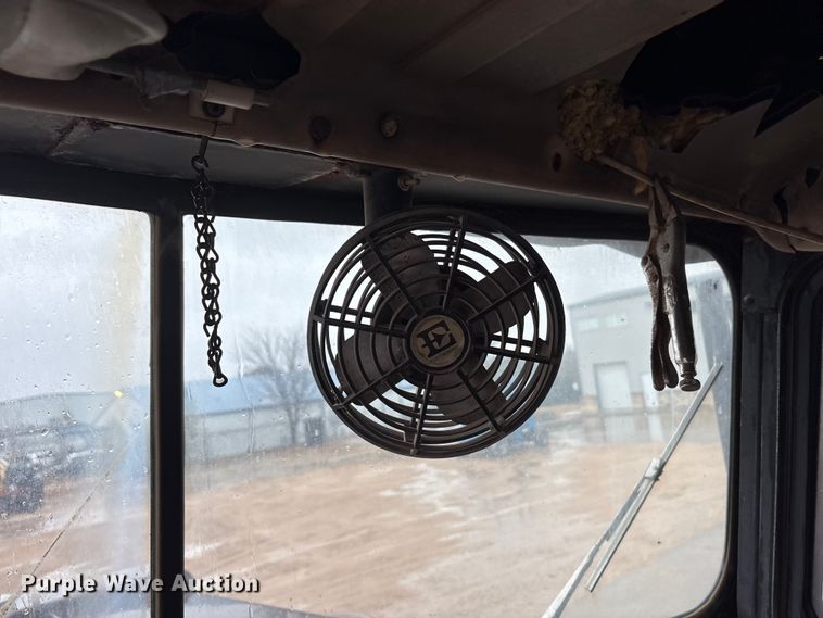 image for item EE1395 Kenworth 853 semi truck