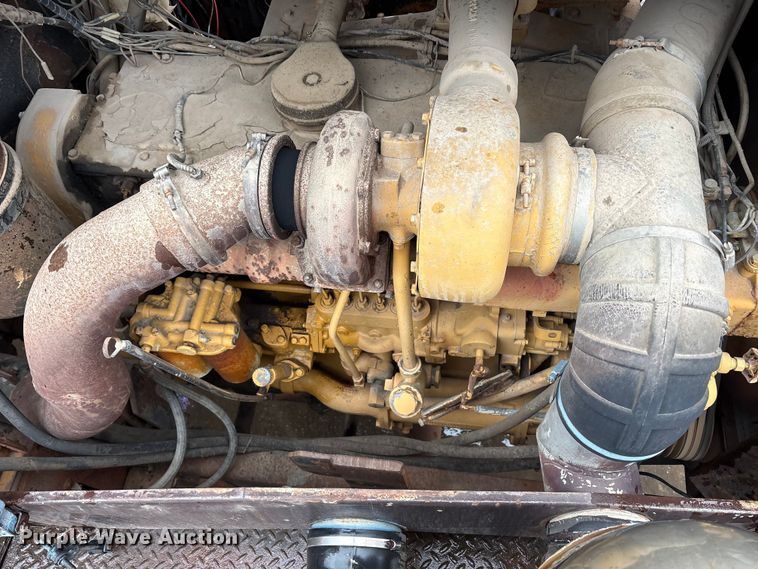 image for item EE1395 Kenworth 853 semi truck