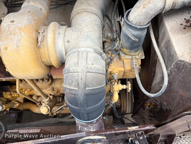 image for item EE1395 Kenworth 853 semi truck