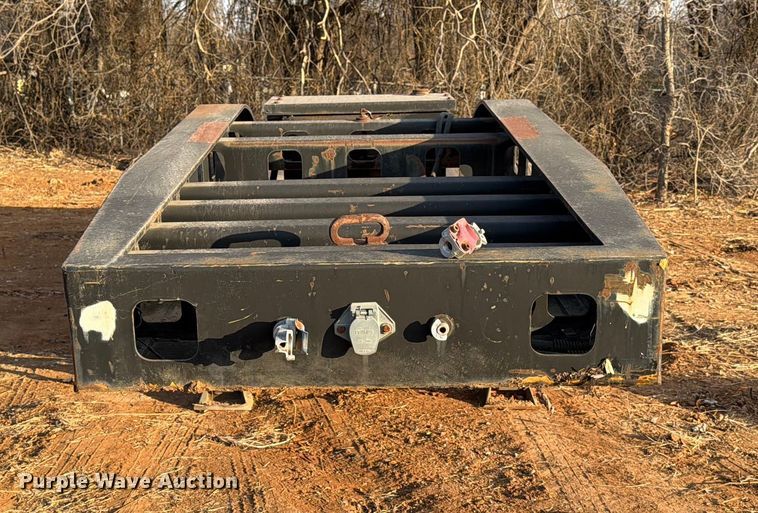 image for item EE1397 1984 Siebert 30T8WSDJHD jeep axle