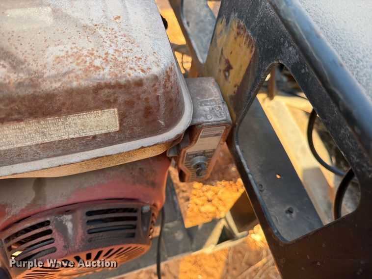 image for item EE1397 1984 Siebert 30T8WSDJHD jeep axle