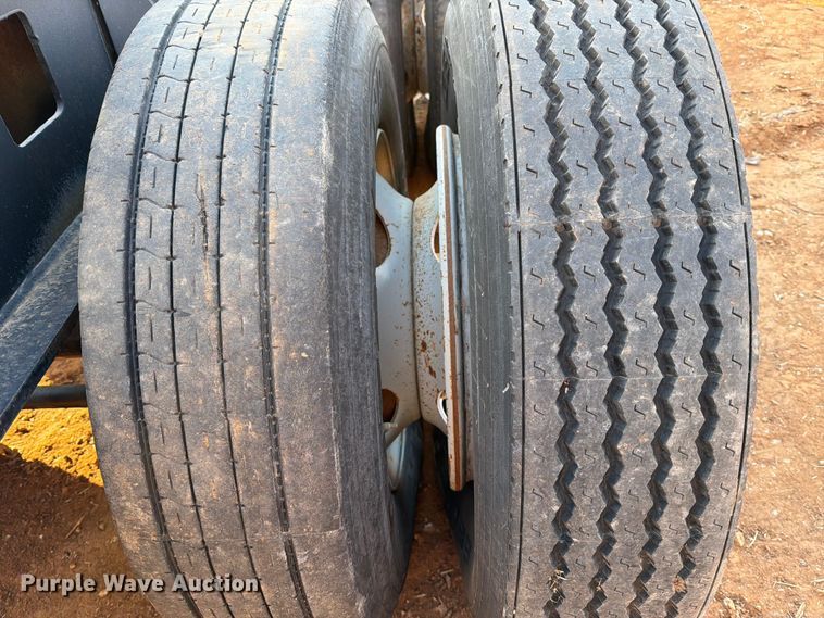 image for item EE1397 1984 Siebert 30T8WSDJHD jeep axle