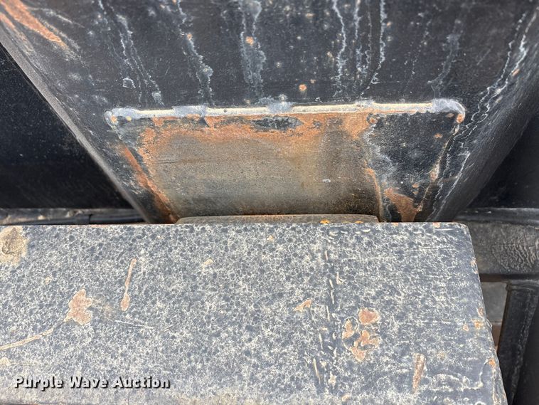 image for item EE1404 1982 Siebert lowboy equipment trailer