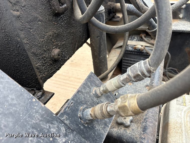 image for item EE1405 1989 Siebert lowboy equipment trailer