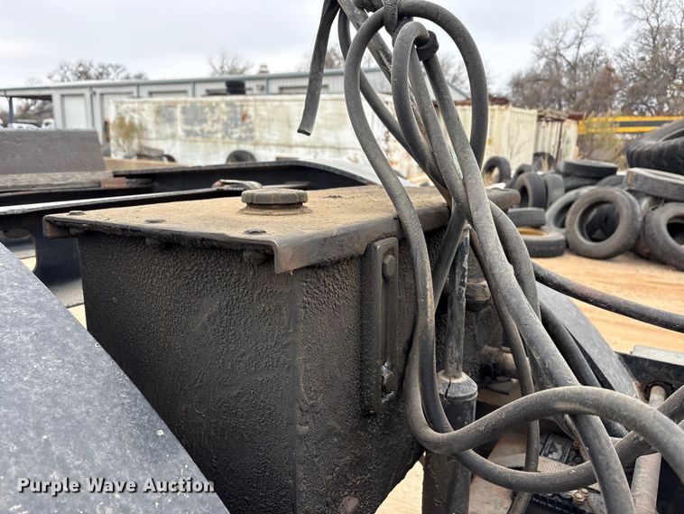 image for item EE1405 1989 Siebert lowboy equipment trailer