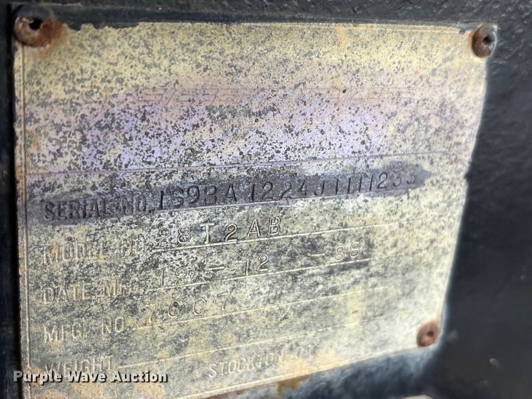 image for item EE1405 1989 Siebert lowboy equipment trailer