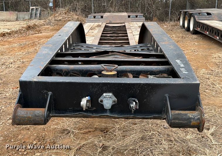 image for item EE1406 1984 Siebert lowboy equipment trailer